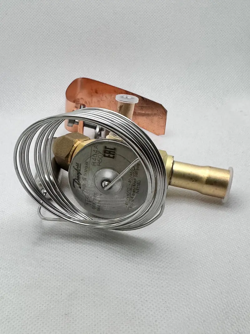 068Z3415 Thermal Expansion Valve 3/8" X 1/2" Angleway Flare/Solder/Solder 1