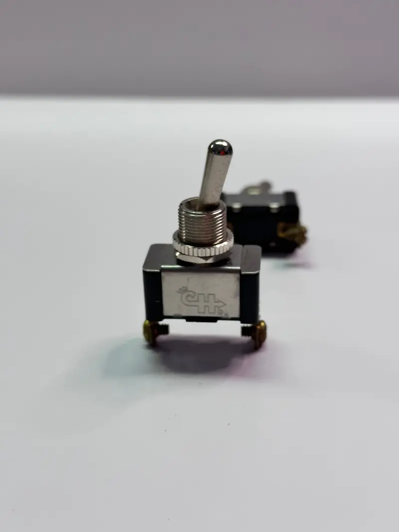 12/24V Toggle Switch, Spst On/Off Metal Toggle Switch 1