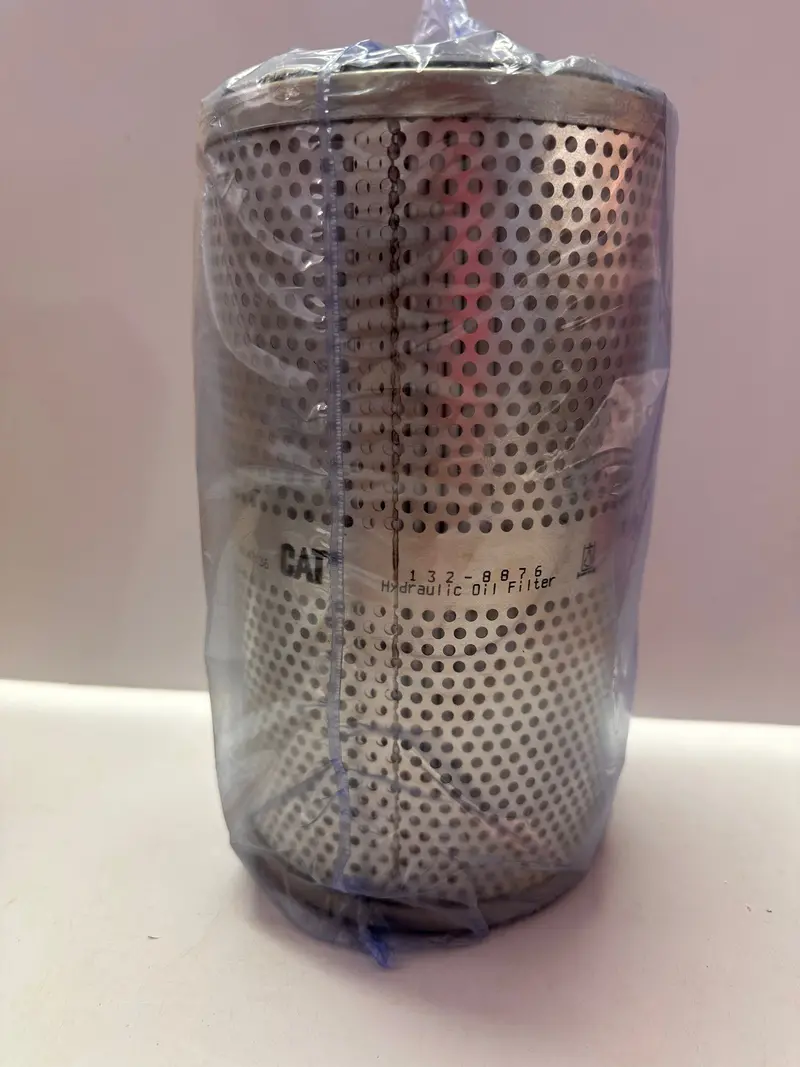 132-8876 Hydraulic/Transmission Oil Filter - Genuine Cat Part 1