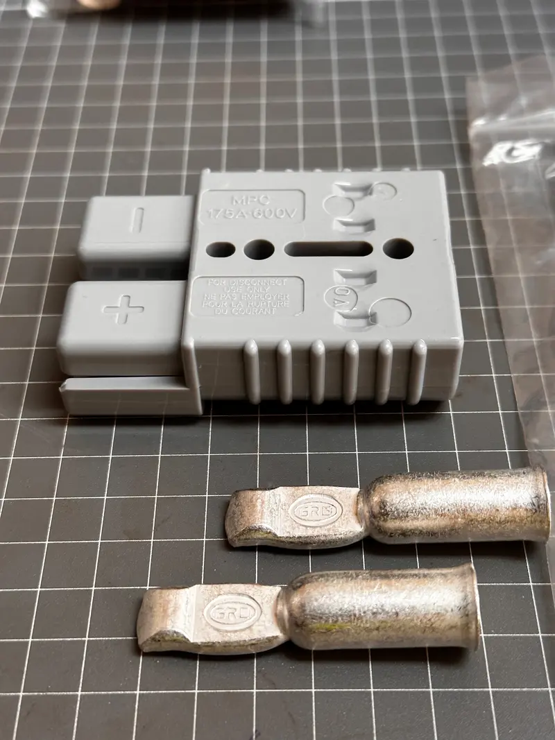 175A Heavy Duty Anderson Connector Qvsy175, Grey 1
