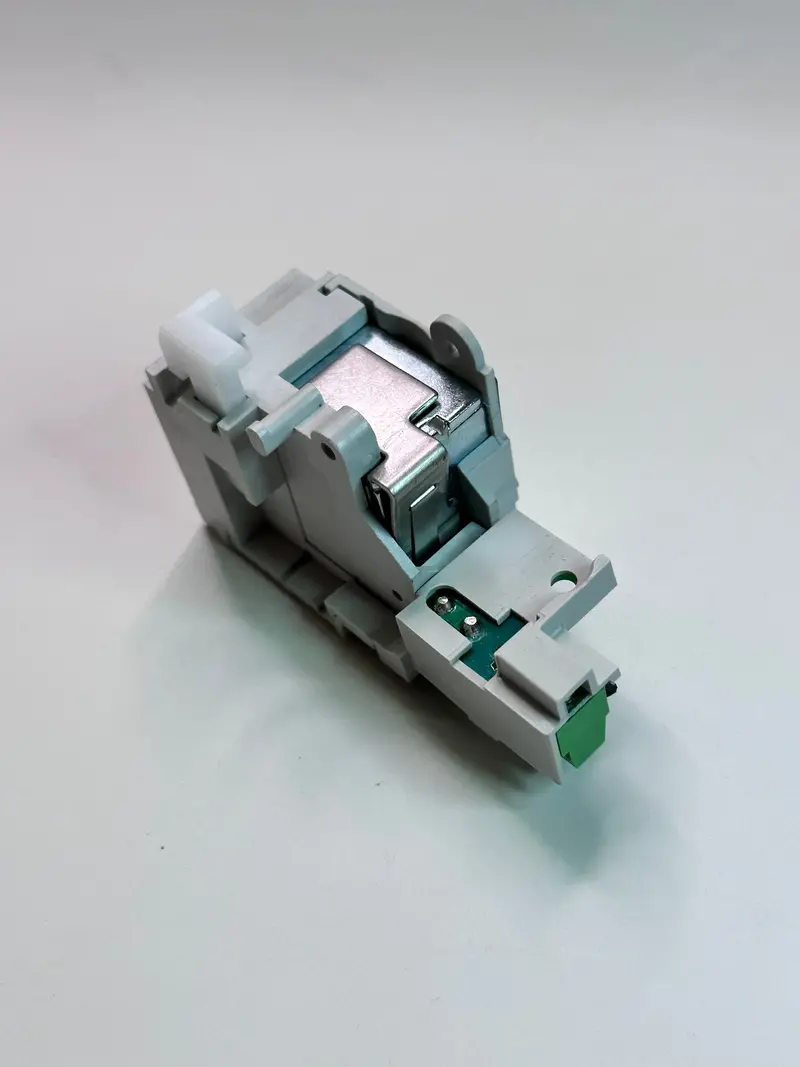 1Sda054866r1 Abb Shunt Opening Release 220...240V Ac-220...250V Dc T4-T5-T6 1