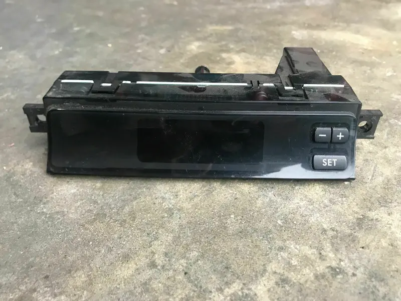 2006 Subaru Outback H6 Series 2 06 - 09 Interior Dash Clock Center Lcd Display 1