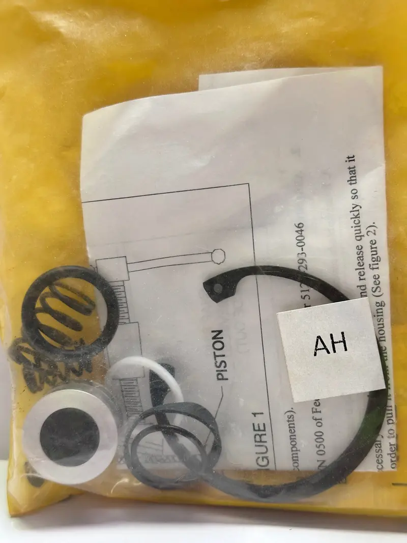 205-0567 Seal Kit - Piston - Genuine Cat Part 1