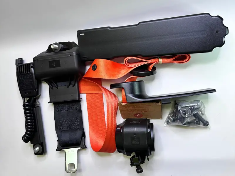 384-3902 Retractable Seat Belt Kit, Lh, 3 Point - Genuine Cat Part 1