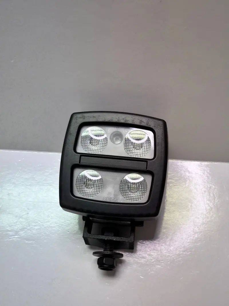 386-1722 Led Lamp Assy (Led Flood) - Genuine Cat Part 2