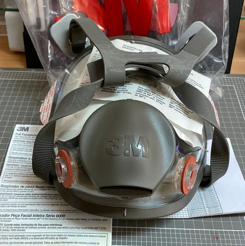 3M Full Facepiece Reusable Respirator Mask 6700 (Small ) 1