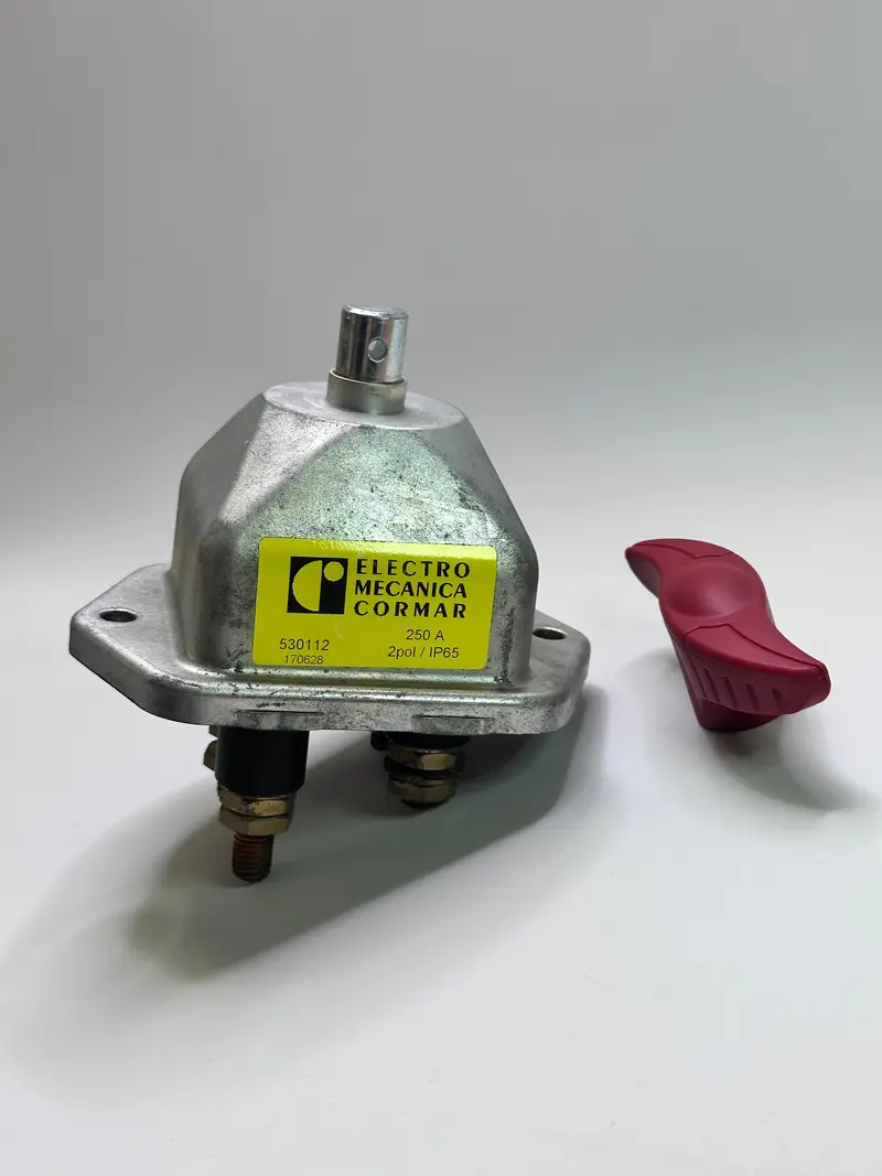 530112 Battery Master Switch, Double Pole, 250A 1