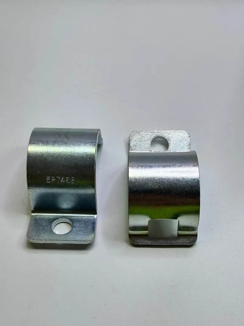 5P-7468 Half Slot Clip - Genuine Cat Part 1