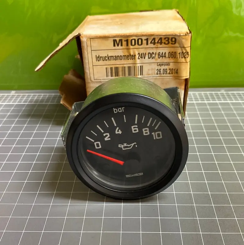 644 060 1026 24V Engine Oil Pressure Gauge, 10 Bar, 60Mm   M10014439 1