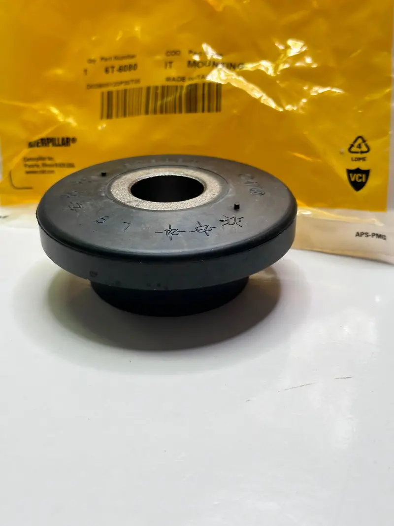 6T-6080 Two Piece Symmetric Isolation Mount 1