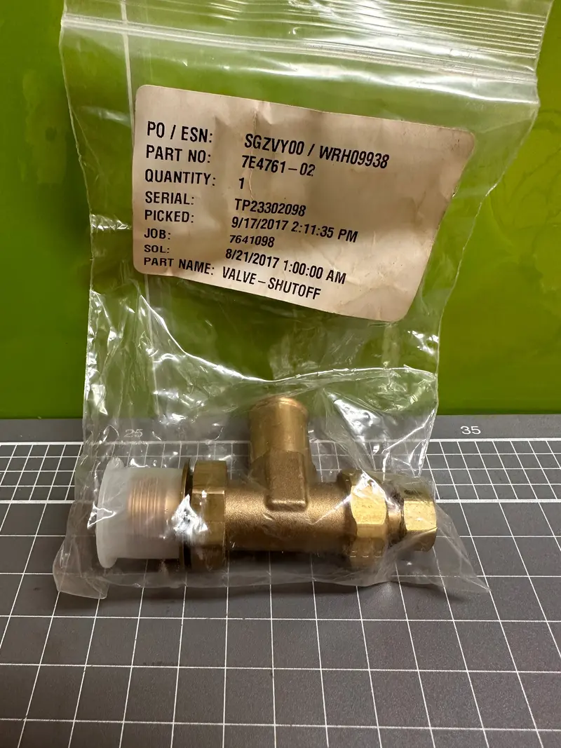7E-4761 90° Needle Valve 1