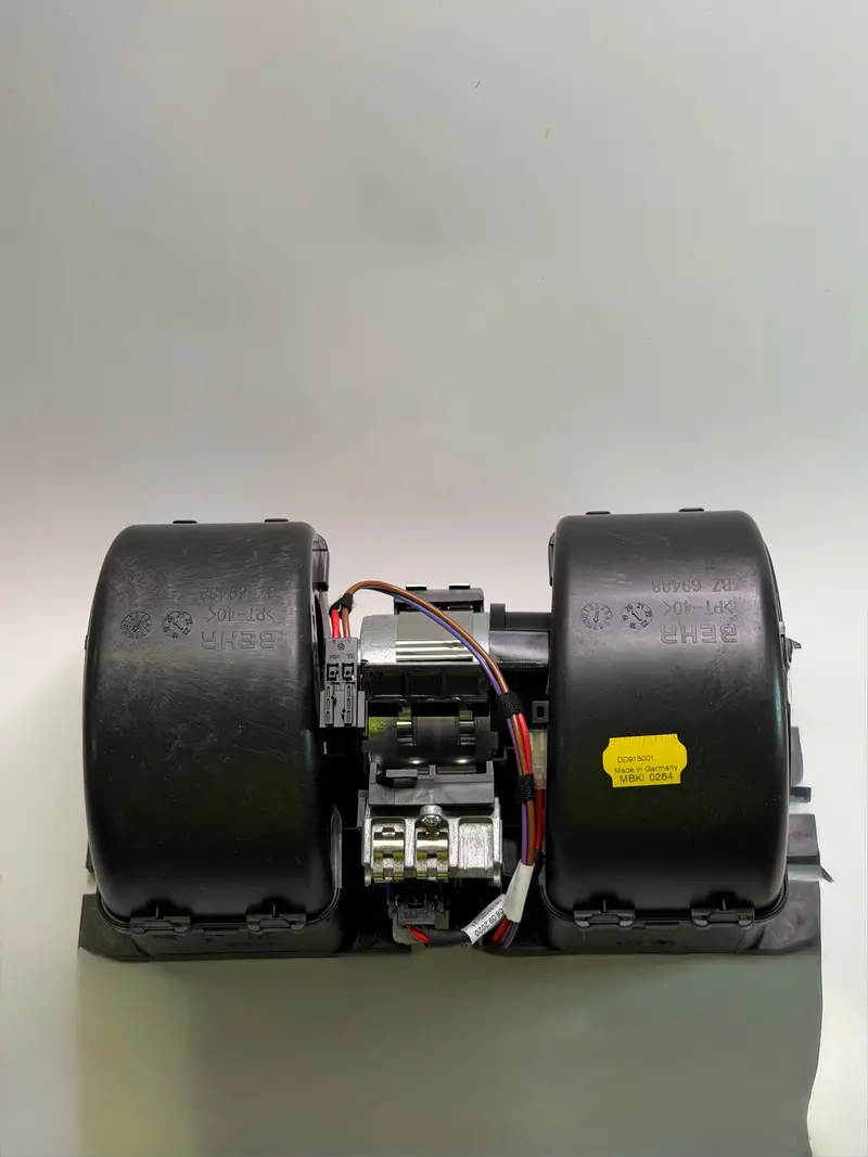 81.61930.6101 Man 24V Electric Interior Blower Fan 1