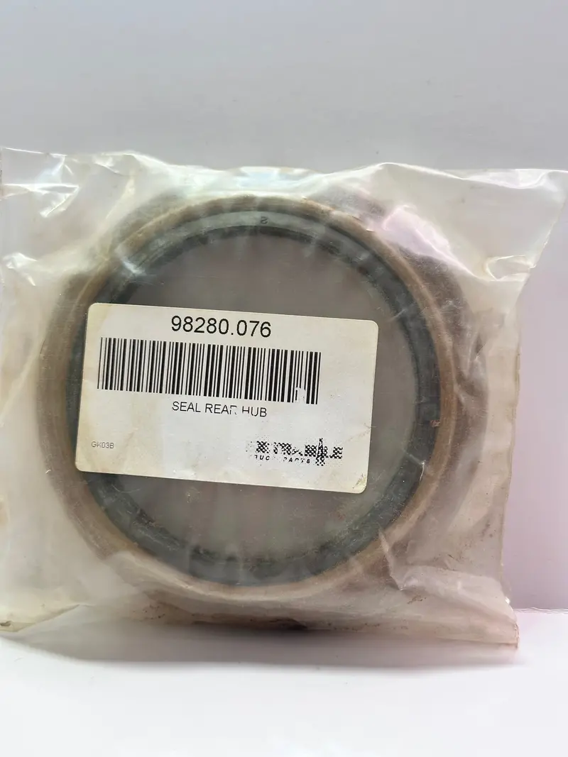 98280.076 Rear Hub Oil Seal 1