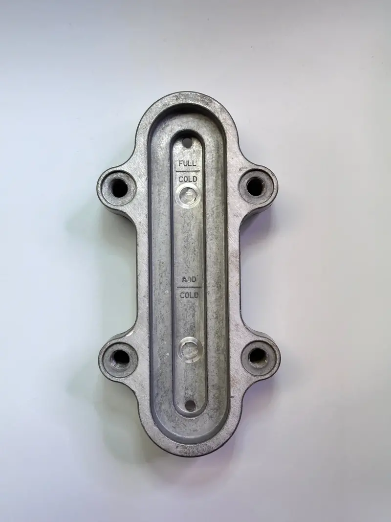 9J-8243 Retain, Oil Level Sight Gauge - Genuine Cat Part 1
