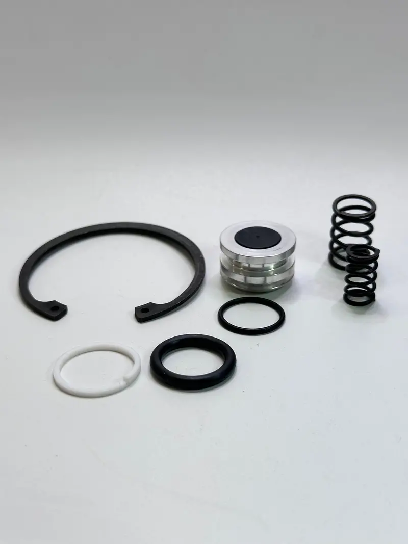 9V-3225 Piston Kit - Genuine Cat Parts 1