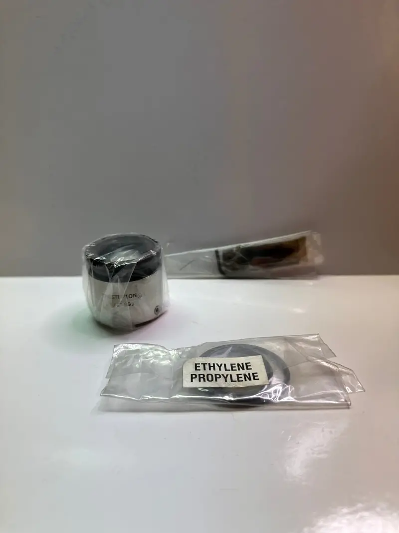 A.W. Chesterton 891 - 09 Cb/S  Rotary Inside Single Seal Mechanical Seal 11/8" 1
