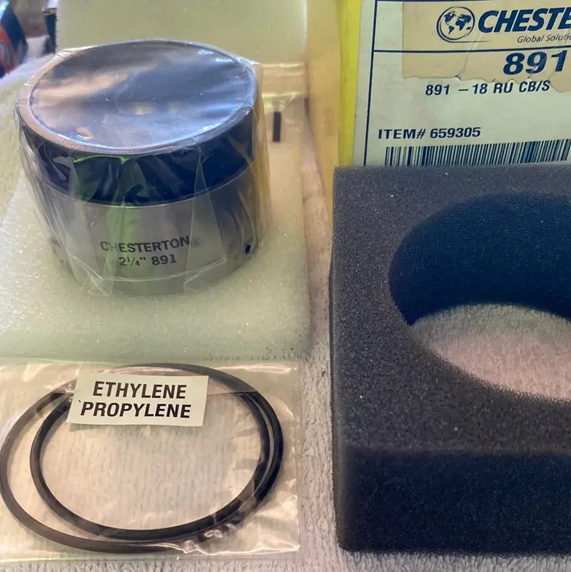 A.W. Chesterton 891 - 18 Ru Cb/S Rotary Inside Single Seal Mechanical Seal 21/4" 1