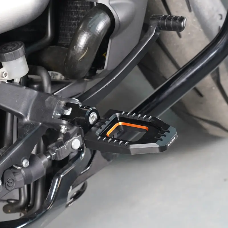 Adjustable Enlarged Rider Footpegs For Harley Sportster S 1250 2021-2024 2