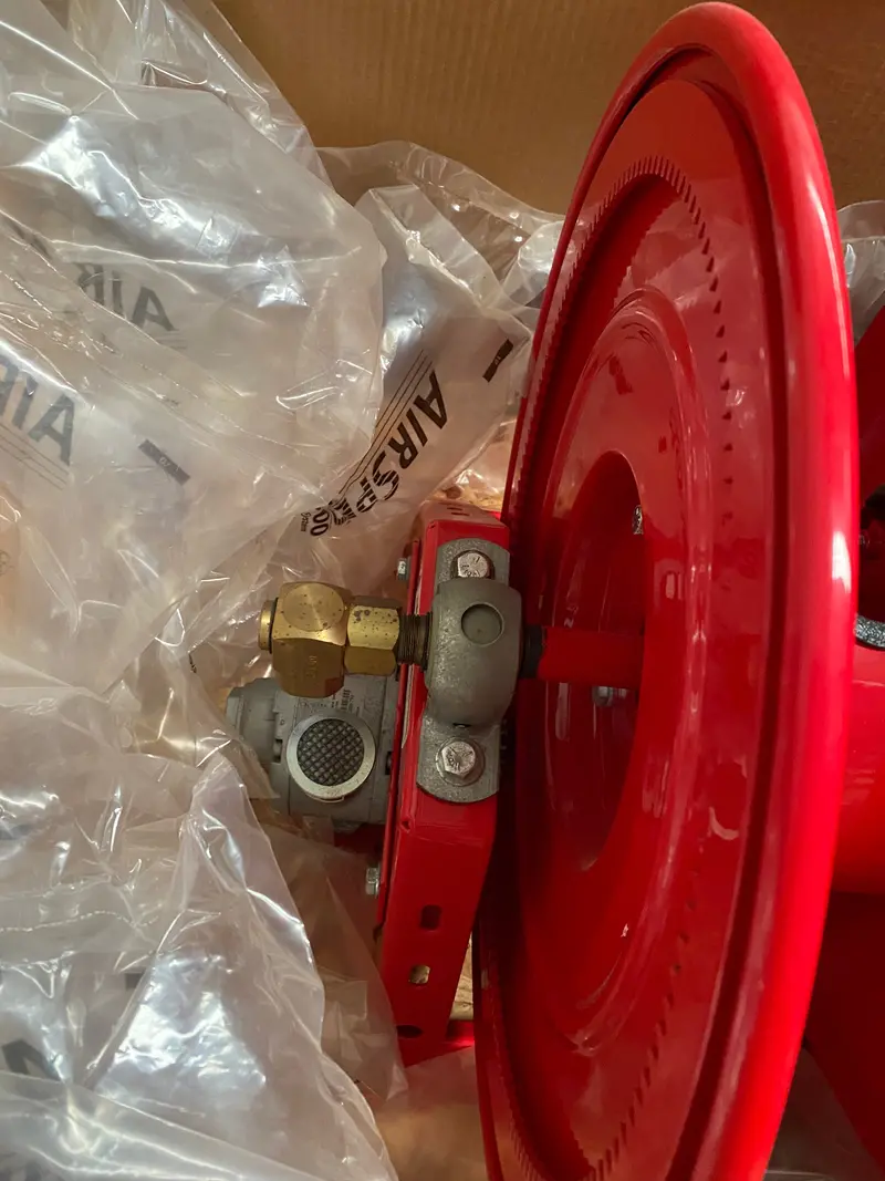 Alemlube/Coxreel Motorized Hose Reel, Model# Cp-0521-8 1