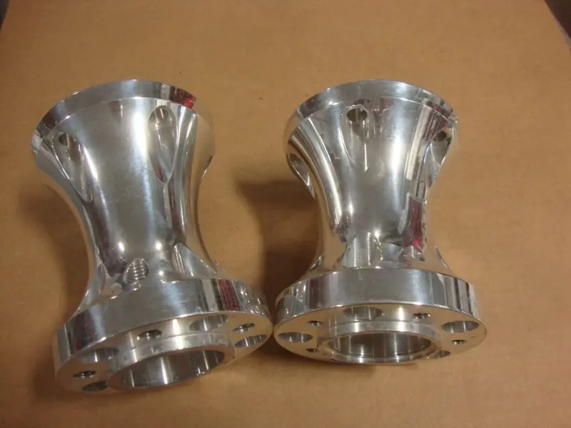 Big Dog Motorcycles 2008-2011 Pitbull Polished 280 Rear Wheel Hub Set 125 & 126 1