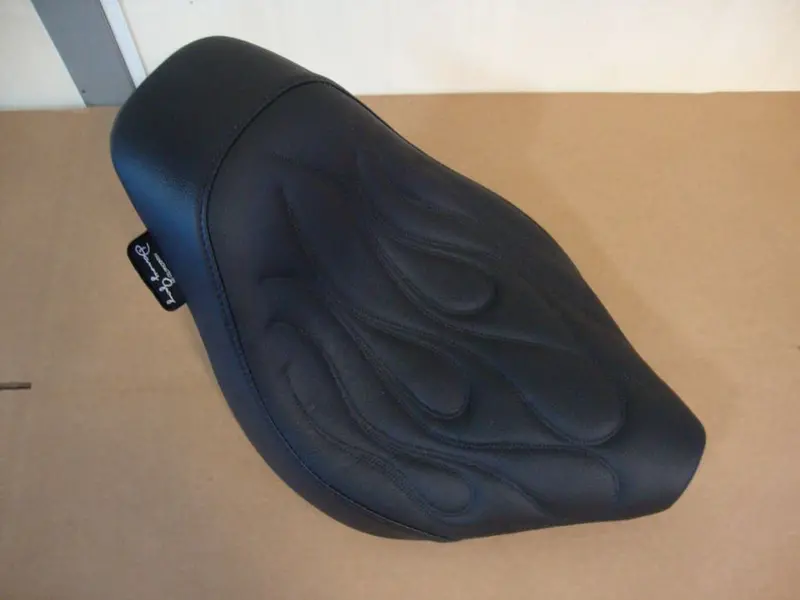 Big Dog Motorcycles Flame Solo Seat For 2003-2004 Chopper Rt (Rolling Thunder) Only 1