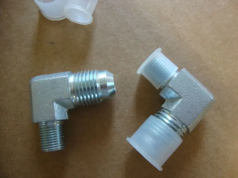 Big Dog Motorcycles Pair Of #6 Male Flare Oil Line Fittings 90 * 1/8Npt  Harley Ironhorse 1