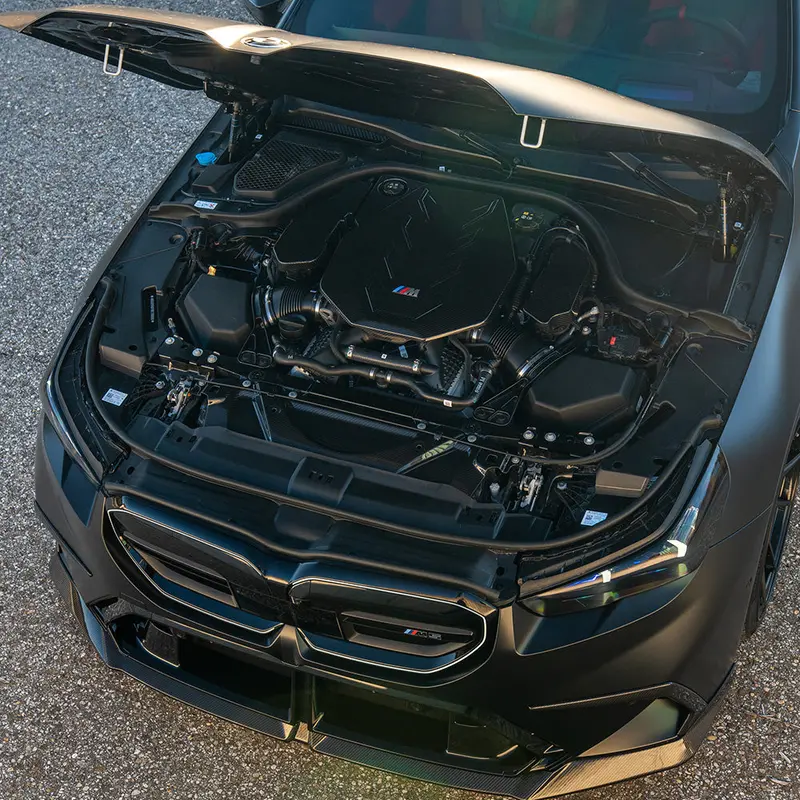 Bmw G90/G99 M5 2024+ Carbon Fibre Engine Cover - Ct Design 2