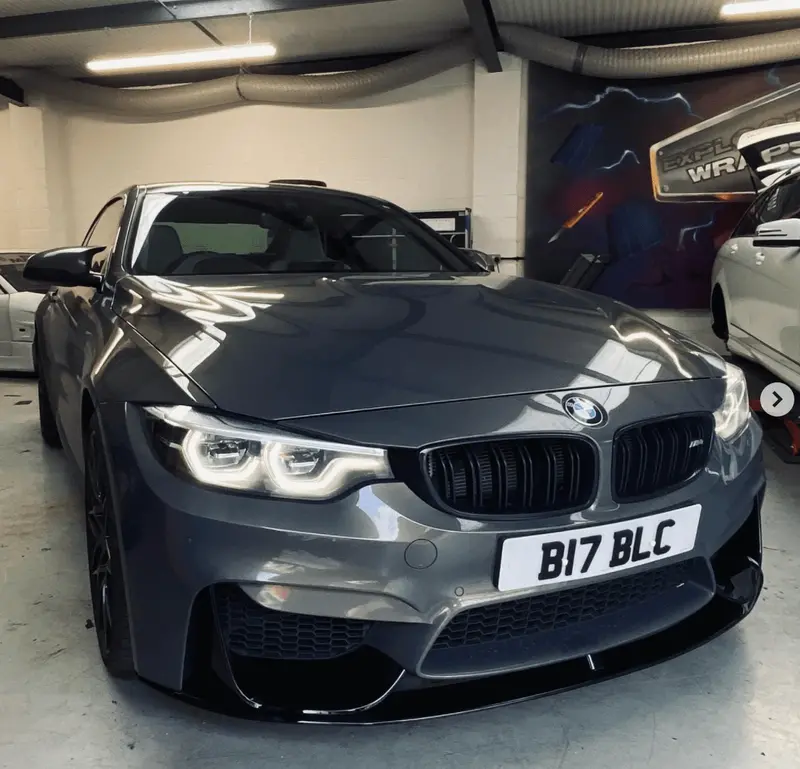 Bmw M4 (F83) Convertible Full Gloss Black Kit 2