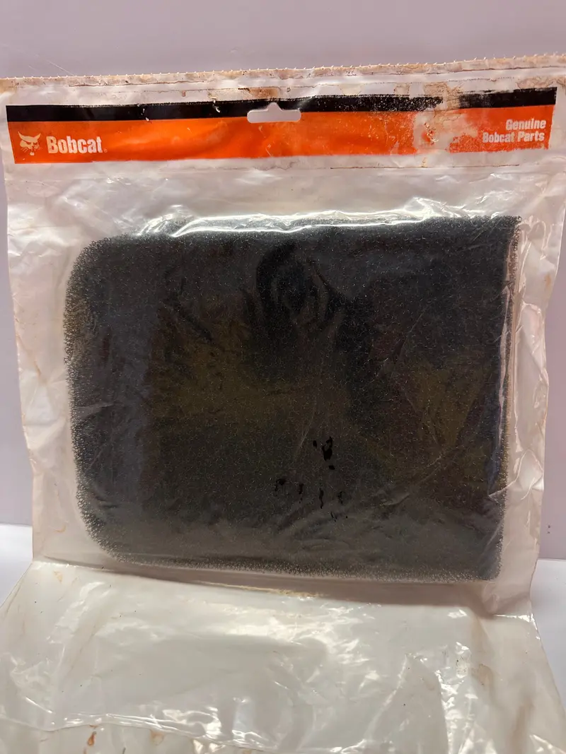 Bobcat Air Filter 7146965 1