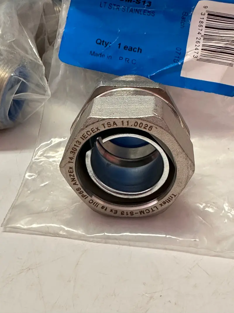 Cabflx Ltcm-S13 Liquid Tight Str S/Steel Fitting 32Mm 1