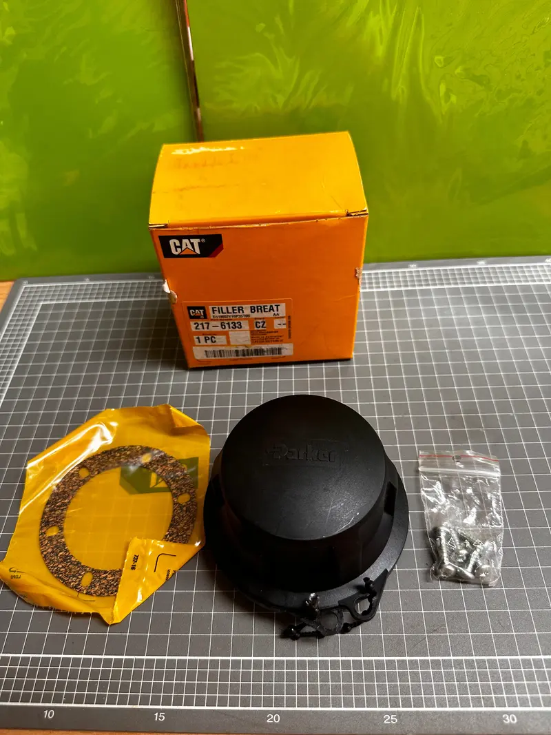 Cat 217-6133 Filler Breather 1