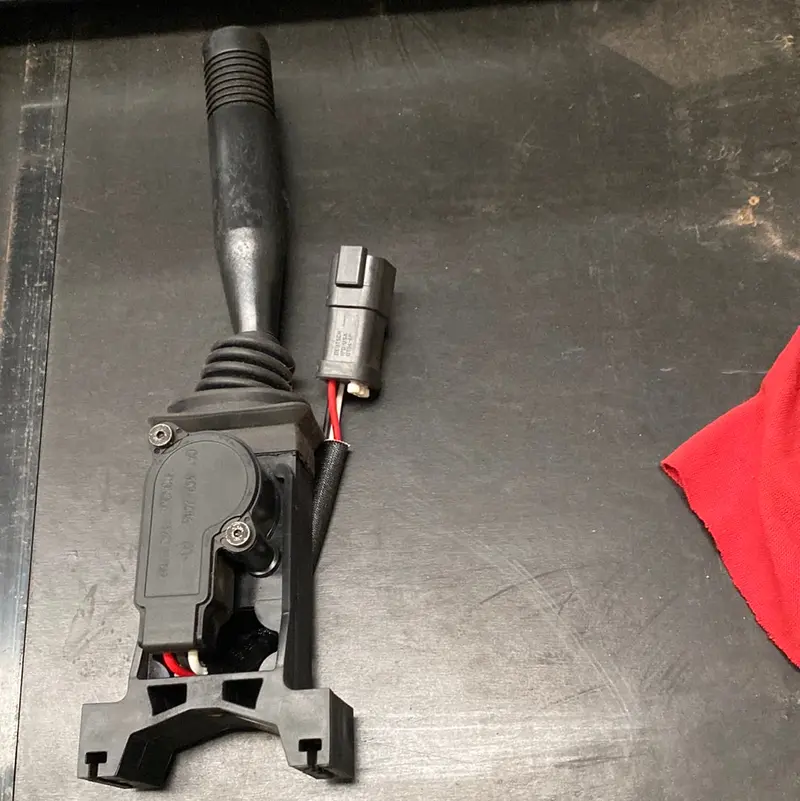 Cat 339-9365 Lever Assy, Column 1