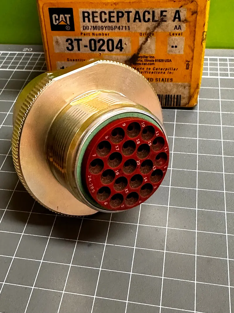 Cat 3T-0204 Receptacle Assembly-Connector 2