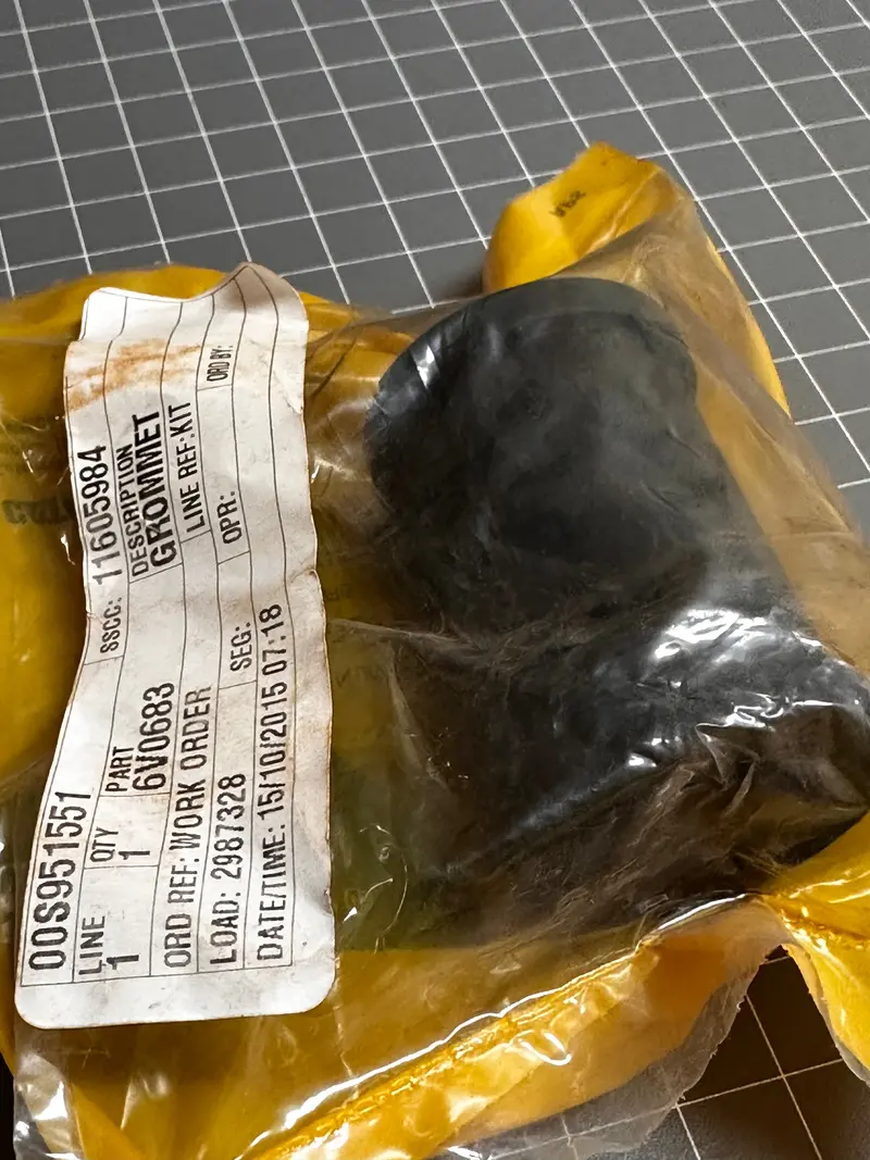 Cat 6V-0683 Grommet 2