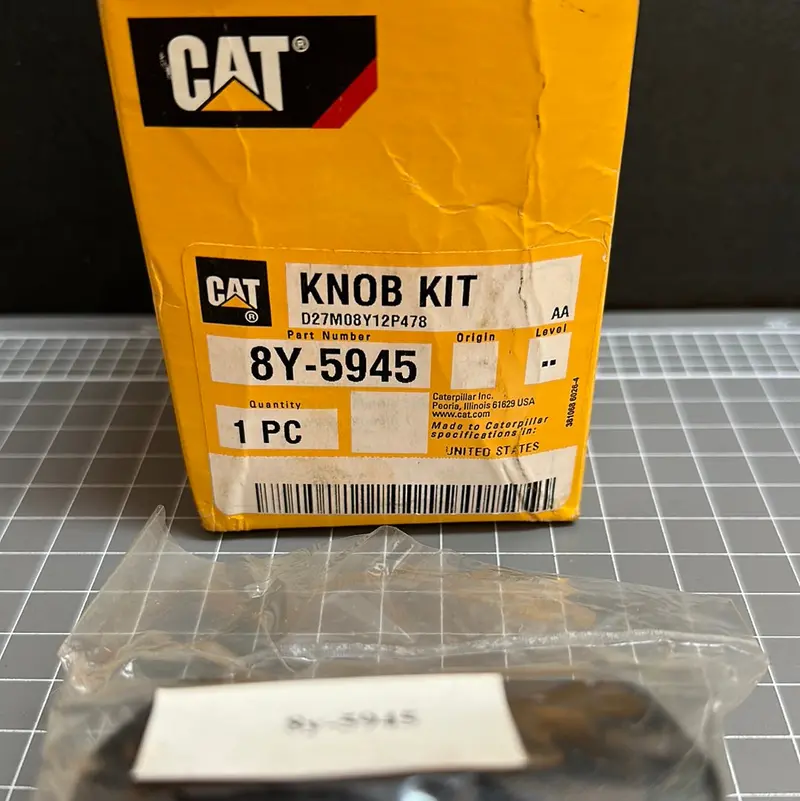 Cat 8Y-5945 Knob Kit, Button 2