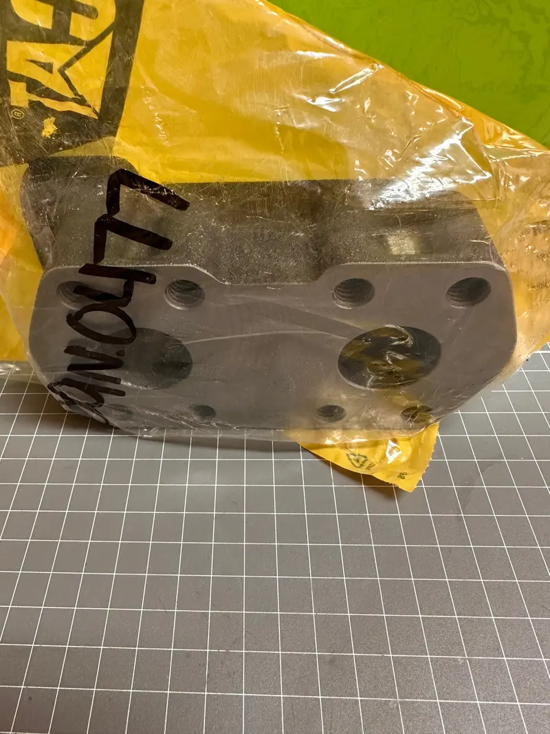 Cat 9N-0477 Adapter 1