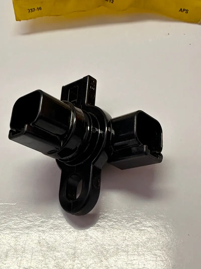 Cat Receptacle 9X-0352 1