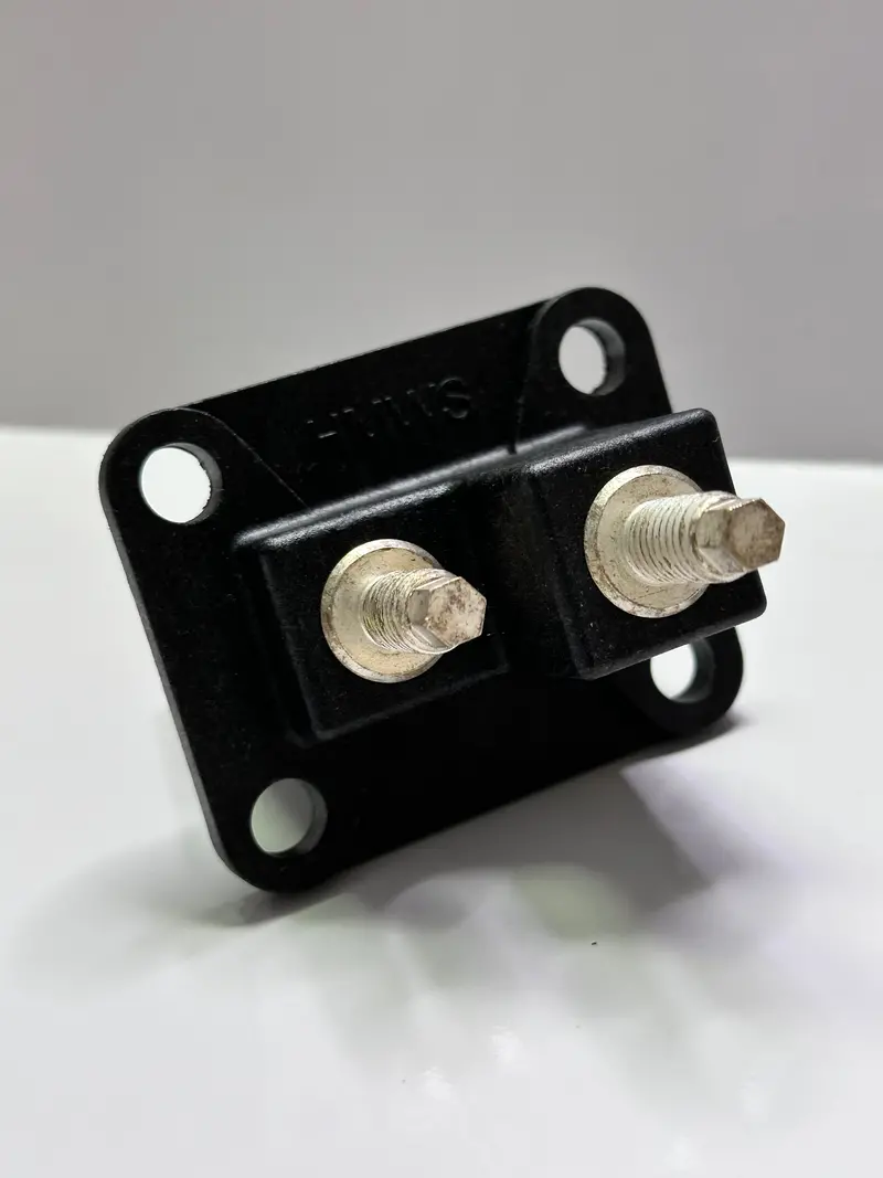 Cat Type Jump Start Receptacle 9S-2634, Black 24V, 350A 2