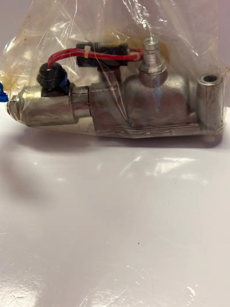 Caterpillar Cat 217-2708 Valve 1