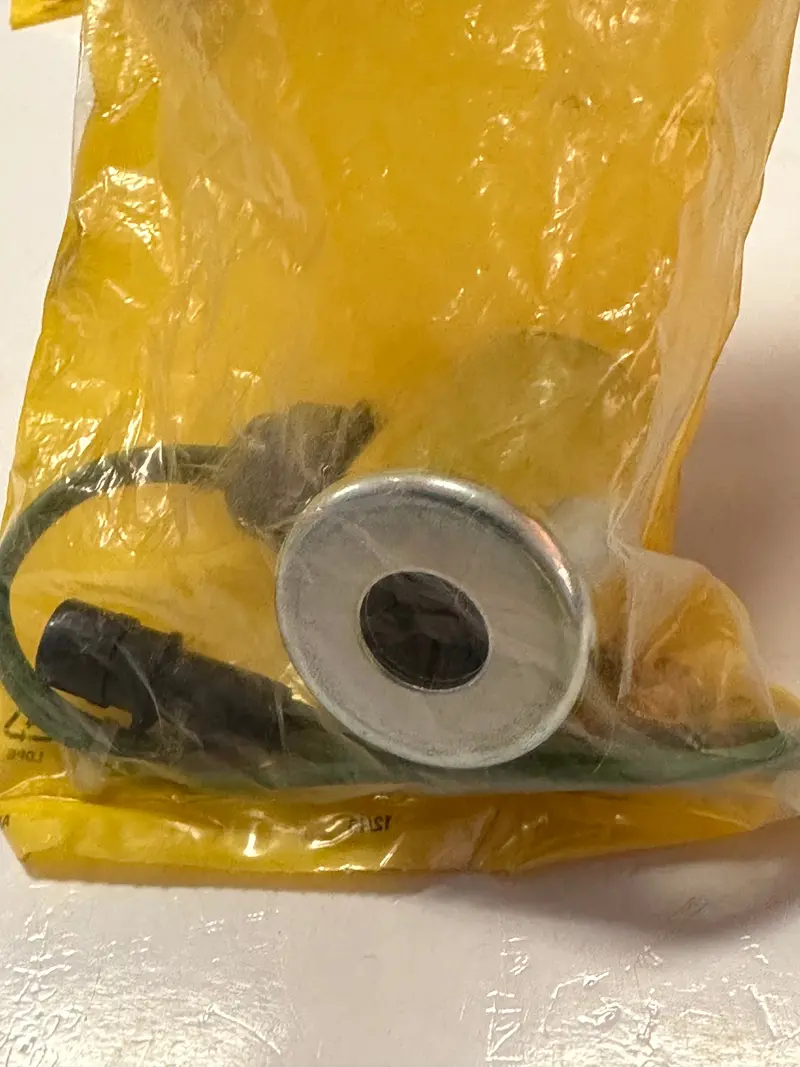 Caterpillar Cat 218-9898 24V Dc Coil Assembly / Solenoid Valve Coil 1