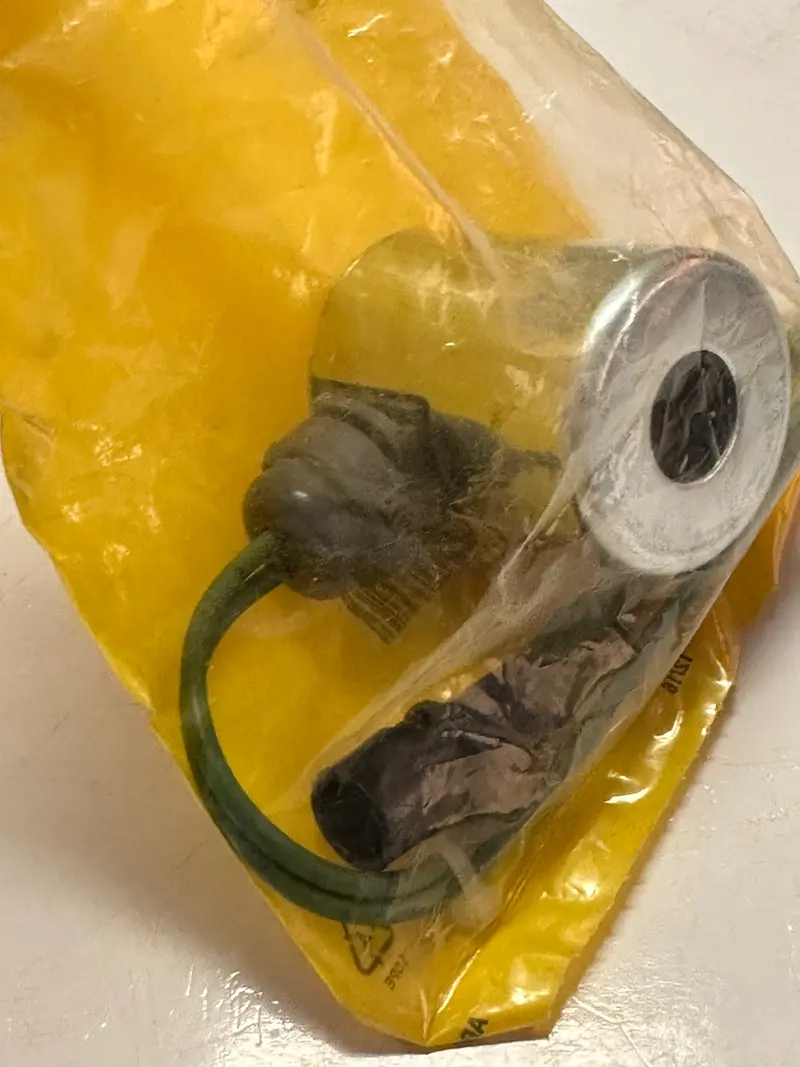 Caterpillar Cat 218-9898 24V Dc Coil Assembly / Solenoid Valve Coil 2