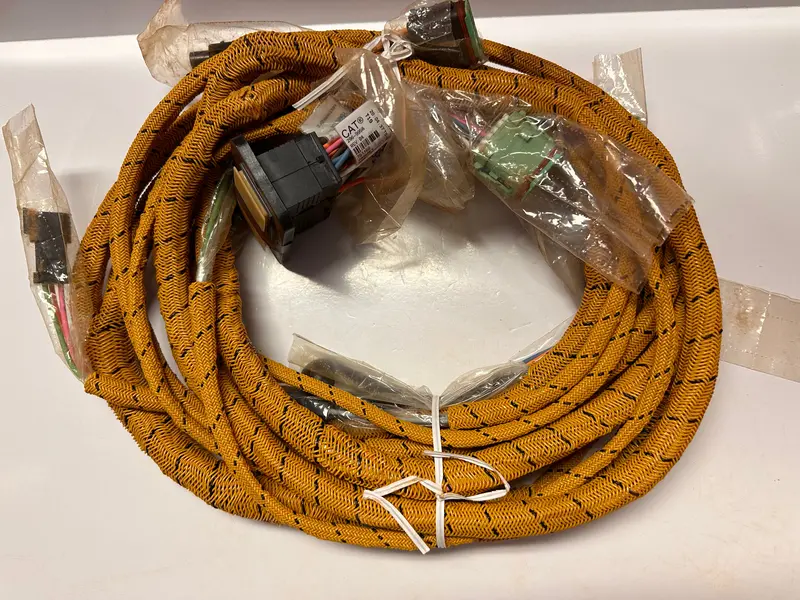 Caterpillar Cat 296-9956, Chassis Right-Hand Wiring Harness 1