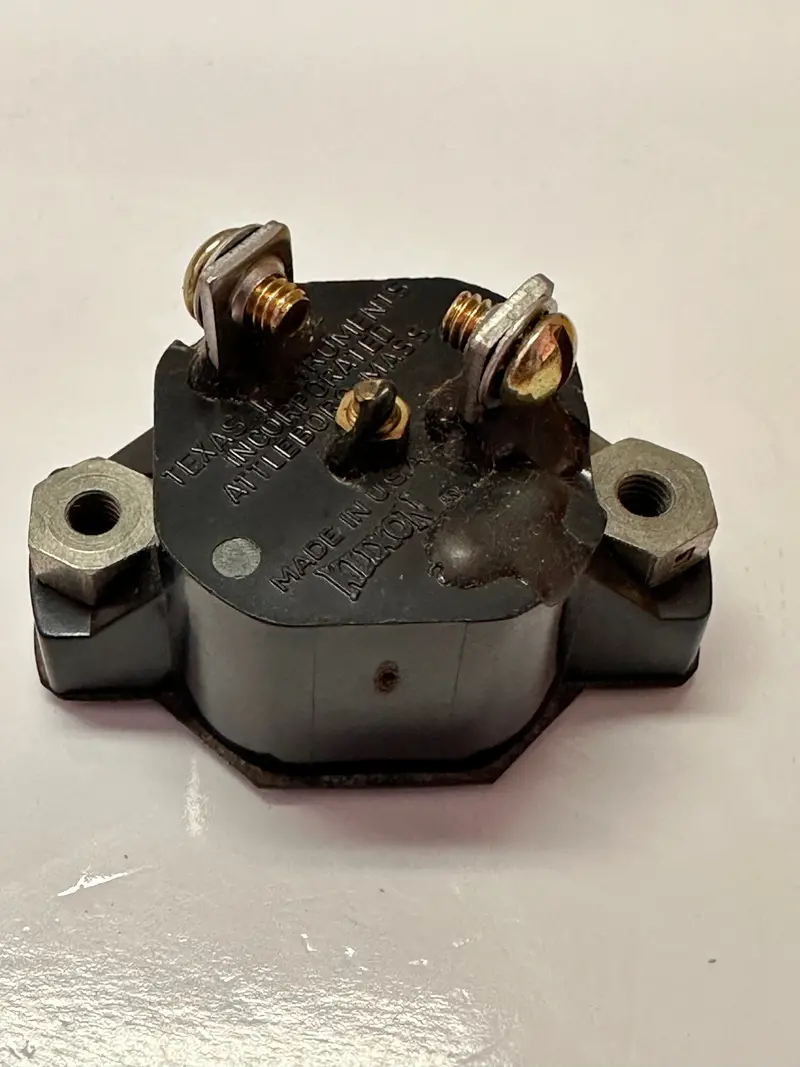 Caterpillar Cat 3R-8920 8A Reman Circuit Breaker 1