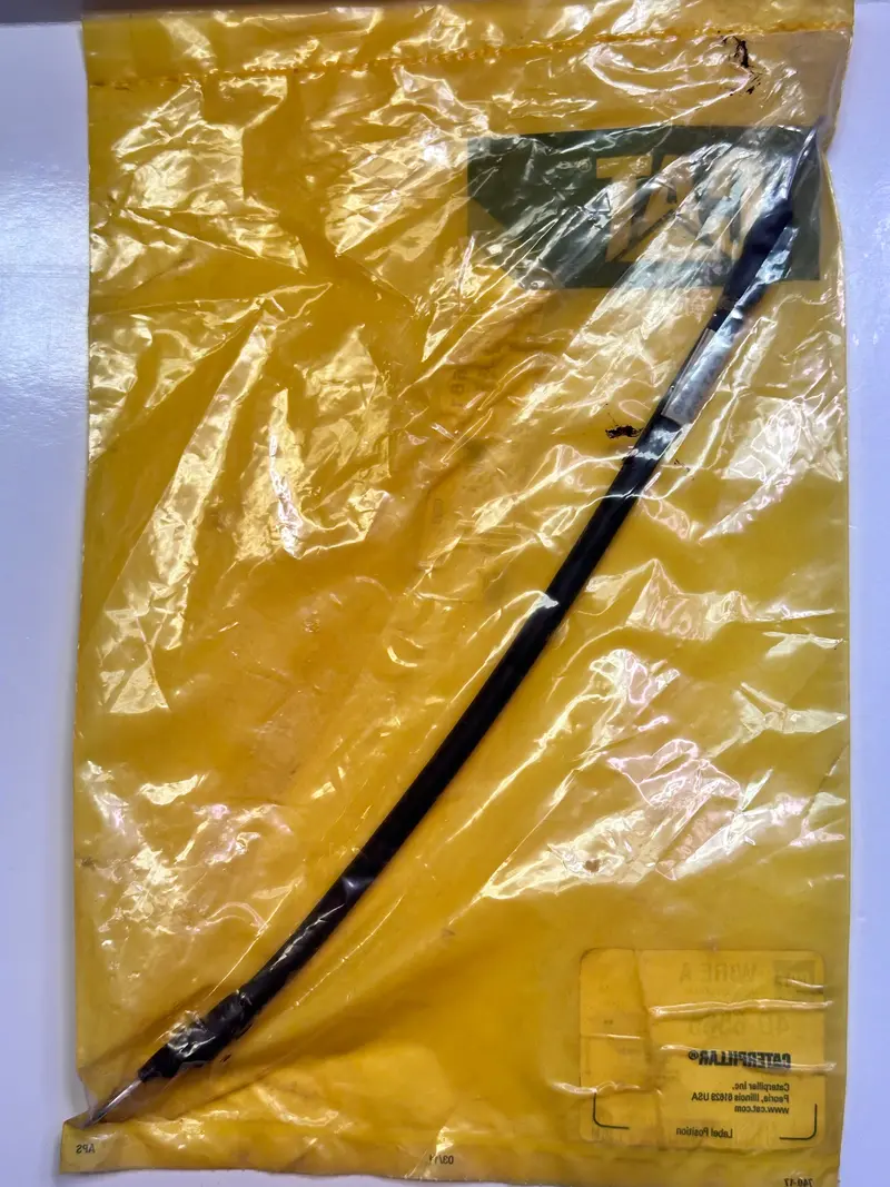 Caterpillar Cat 4D-6565 Charging Alternator Wire 1