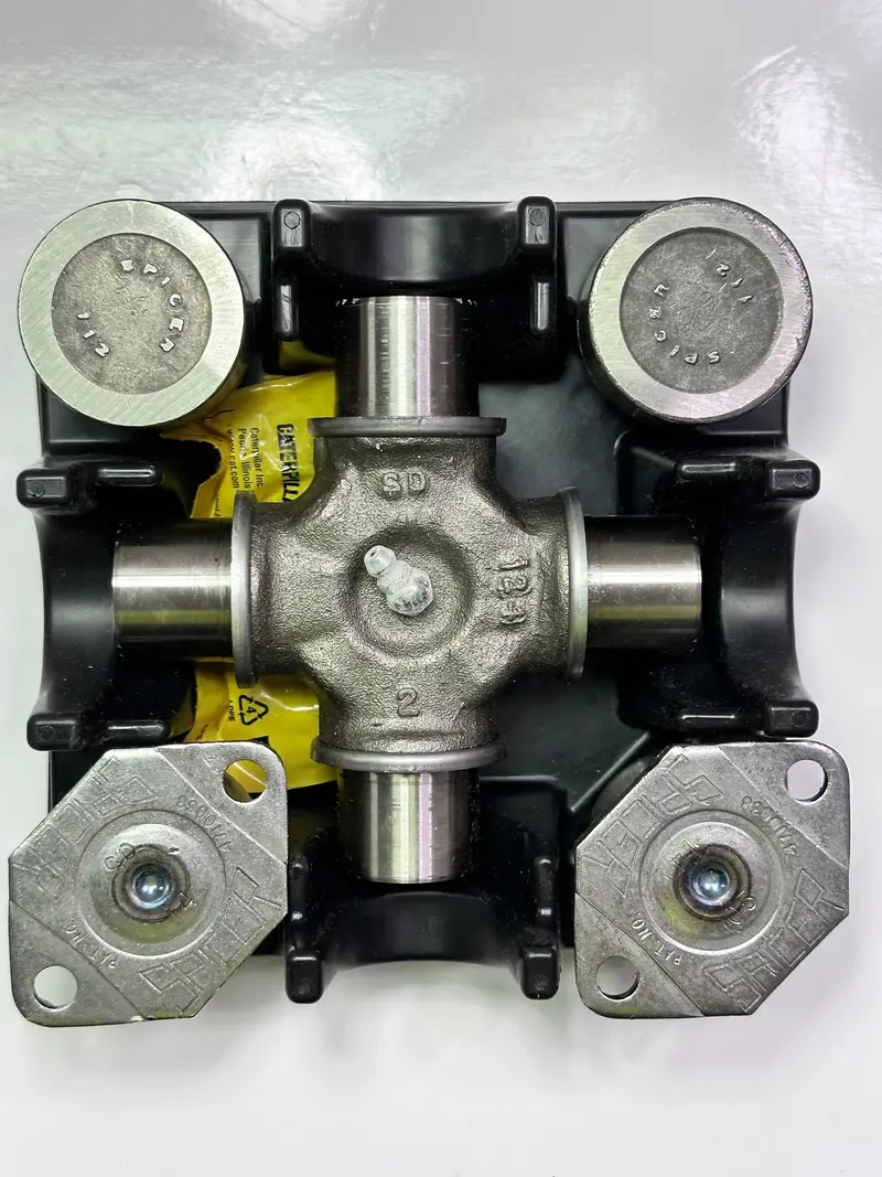 Caterpillar Cat 4E-9324 Universal Joint Assembly 1