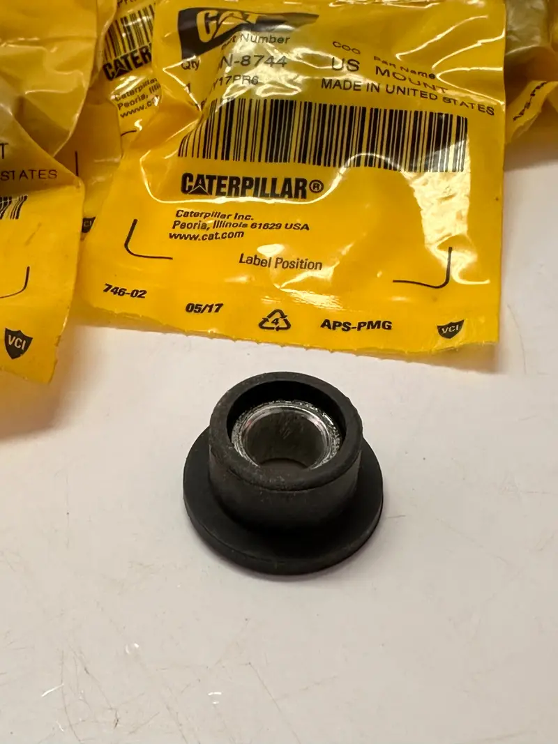 Caterpillar Cat 6N-8744 Mount 1