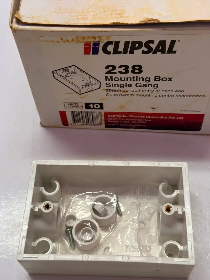 Clipsal 238 Mounting Box With 20Mm End Entries (White) Box Of 10 1