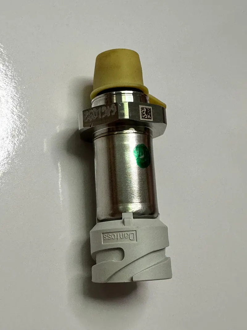 Cummins 2894868 Genuine Pressure Sensor For Diesel Engines 1