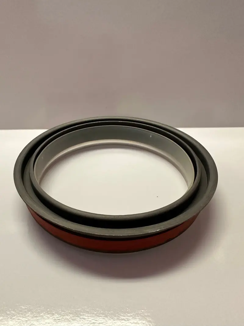 Cummins 3909411 Read Crankshaft Seal 1