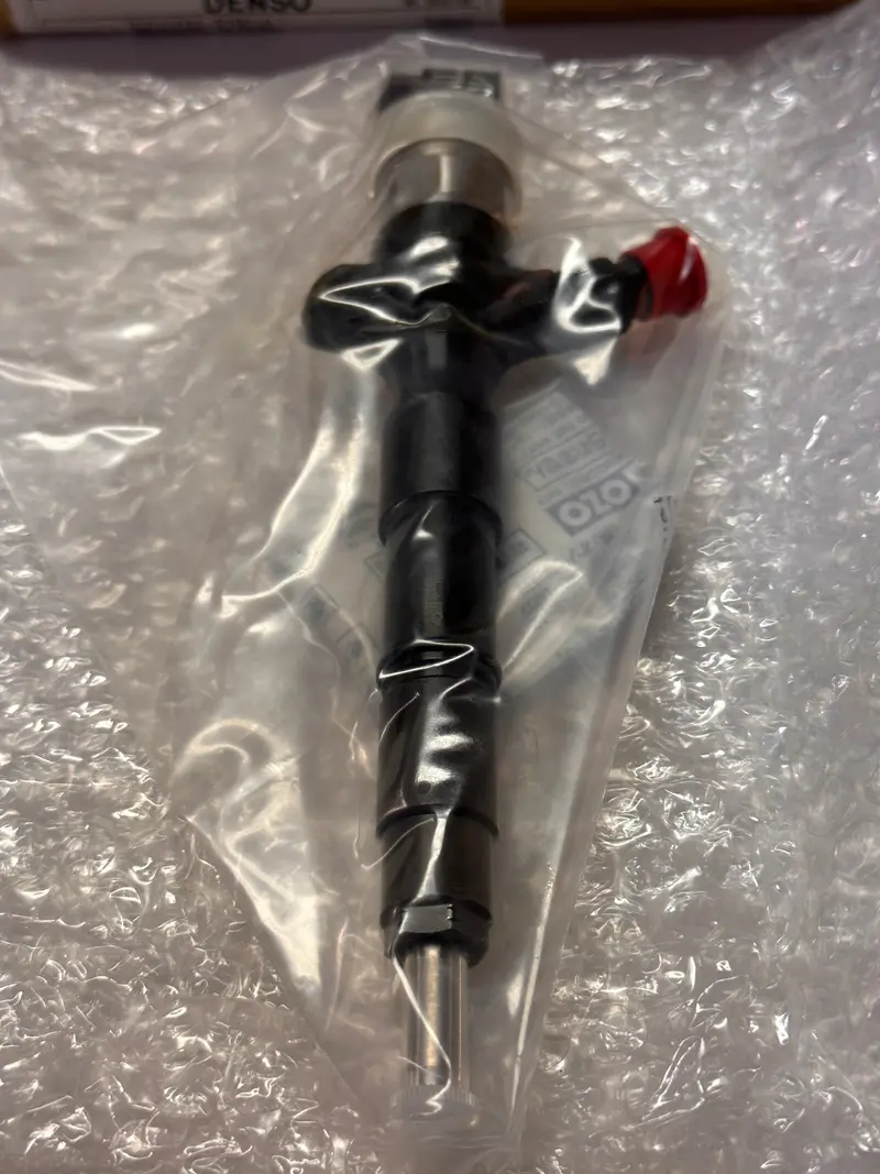 Denso Sm095000-8290/095000-8290 Common Rail Injector 1